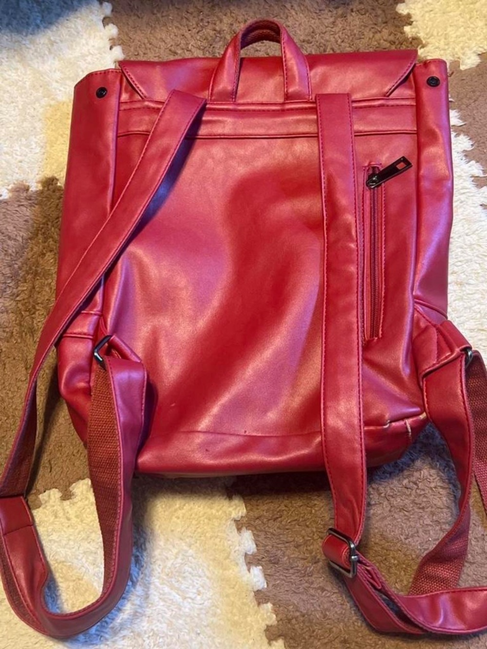 Red leather backpack - Picture 2 of 6